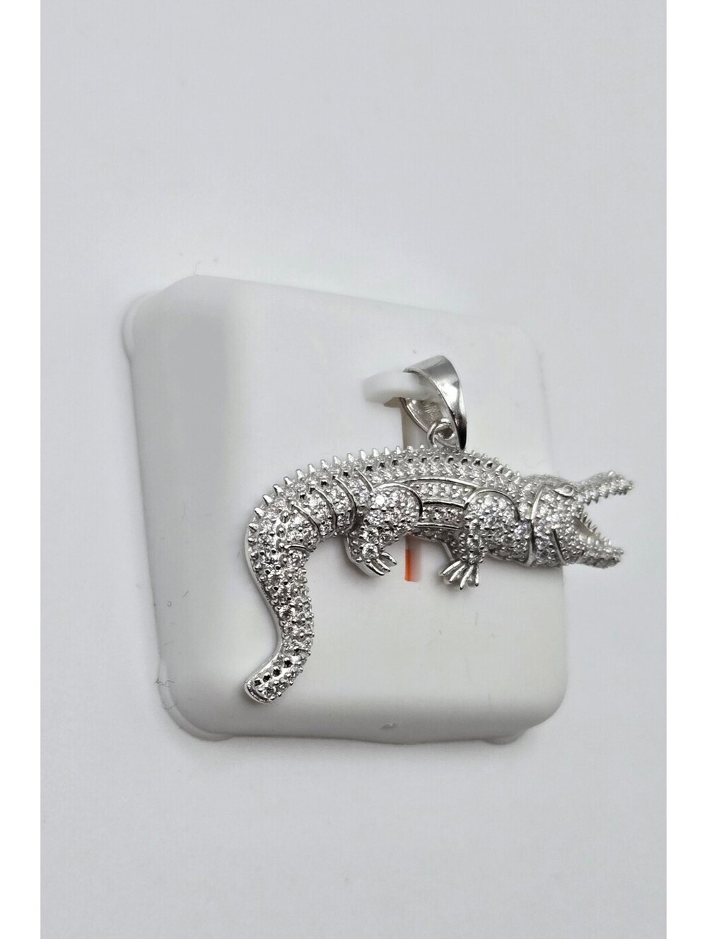 NEW Solid 925 Sterling Silver Genuine MOISSANITE Alligator/Crocodile Pendant - Picture 3 of 13